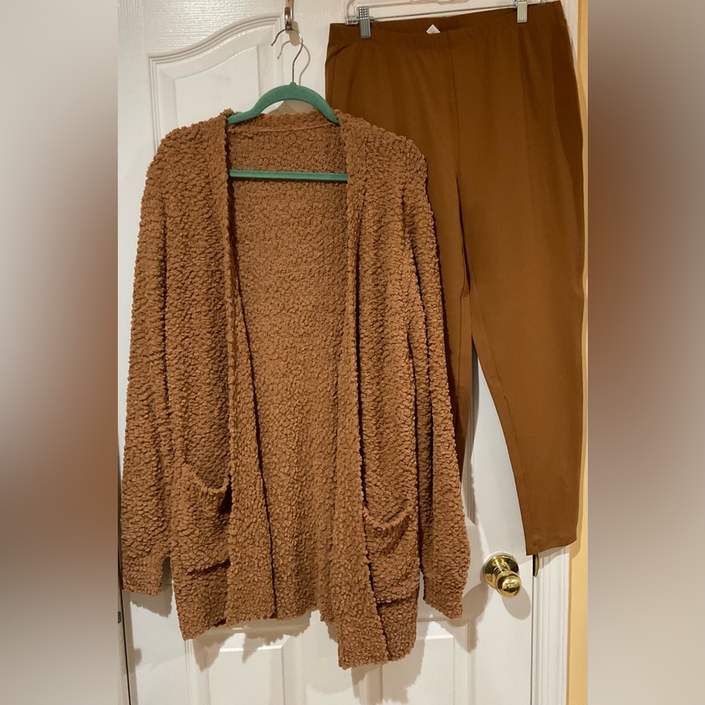 NWOT 2X Cozy Knit Cardigan & Pants Set | Plus Size - Picture 6 of 6